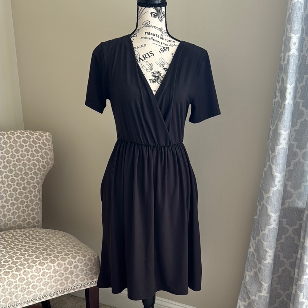 Zenana Outfitters Black Midi Dress with Pockets